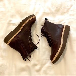 Clark’s leather lace up boots